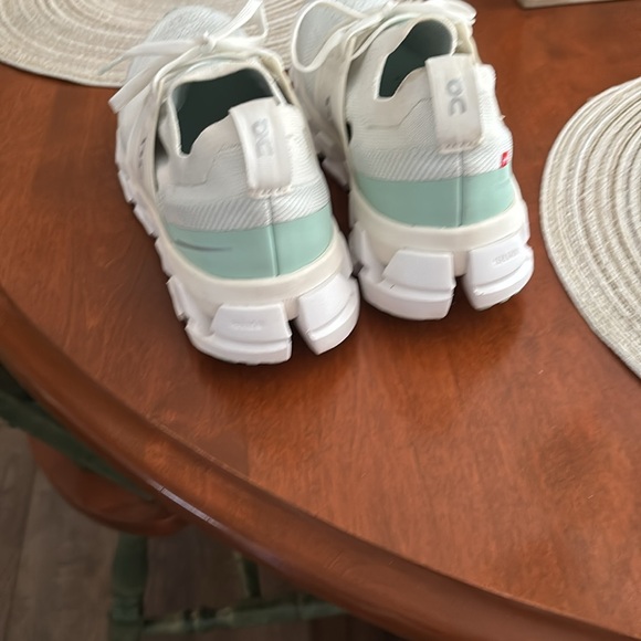 On Cloudswift 3 Running Shoes (Womens) 6 - Picture 7 of 9